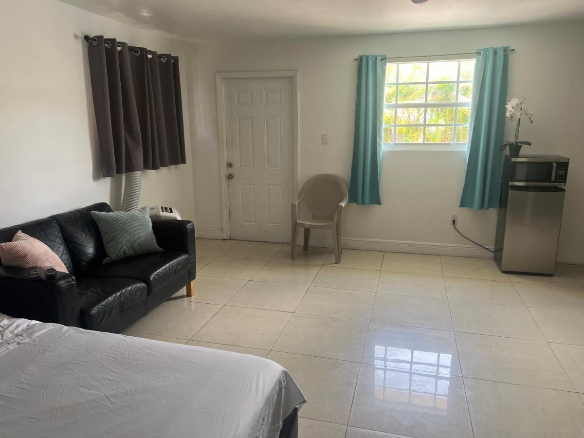 Miami Haven By Airport Villa Luaran gambar
